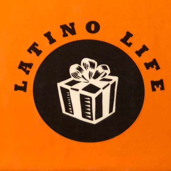 LATINO LIFE HOLIDAYS & CELLEBRATIONS BOOK - Picture 7 of 9